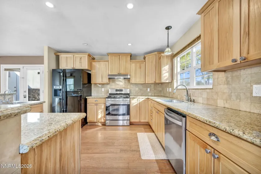 255 Lincoln, Wadsworth, Nevada 89442, 2 Bedrooms Bedrooms, ,3 BathroomsBathrooms,Residential,Residential,Lincoln,0,260013188