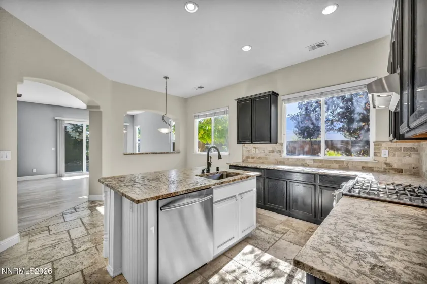 811 Ballybunion, Dayton, Nevada 89403, 3 Bedrooms Bedrooms, ,2 BathroomsBathrooms,Residential,Residential,Ballybunion,0,260013240