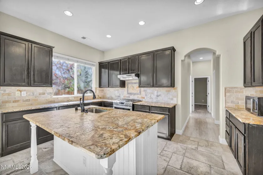 811 Ballybunion, Dayton, Nevada 89403, 3 Bedrooms Bedrooms, ,2 BathroomsBathrooms,Residential,Residential,Ballybunion,0,260013240