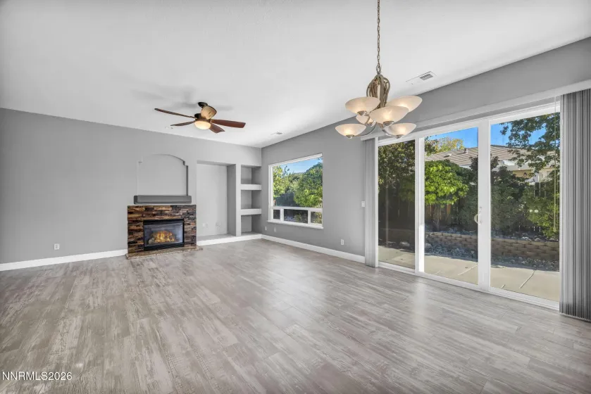 811 Ballybunion, Dayton, Nevada 89403, 3 Bedrooms Bedrooms, ,2 BathroomsBathrooms,Residential,Residential,Ballybunion,0,260013240