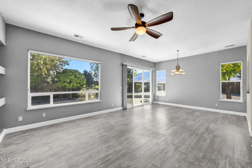 811 Ballybunion, Dayton, Nevada 89403, 3 Bedrooms Bedrooms, ,2 BathroomsBathrooms,Residential,Residential,Ballybunion,0,260013240