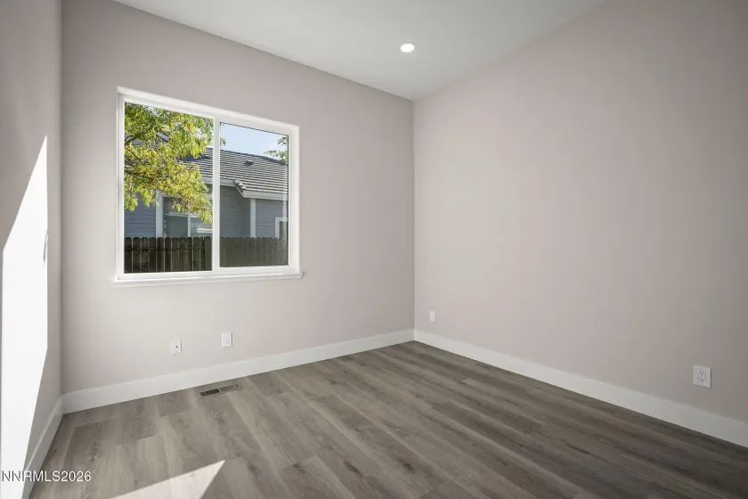 350 Flanders, Reno, Nevada 89511, 3 Bedrooms Bedrooms, ,2 BathroomsBathrooms,Residential,Residential,Flanders,0,260013190