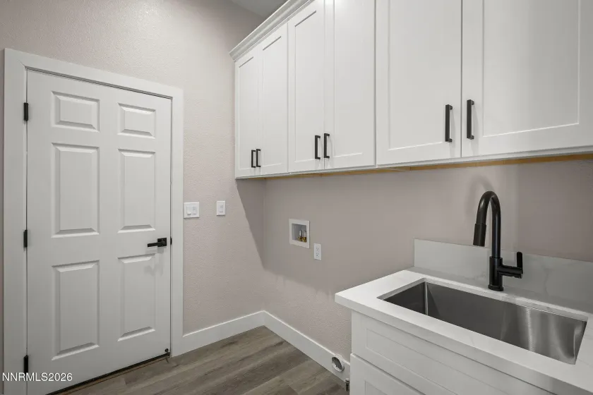 350 Flanders, Reno, Nevada 89511, 3 Bedrooms Bedrooms, ,2 BathroomsBathrooms,Residential,Residential,Flanders,0,260013190