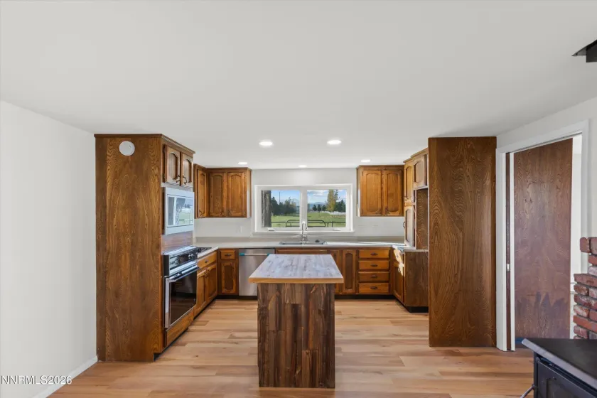 580 Highway 88, Gardnerville, Nevada 89460, 4 Bedrooms Bedrooms, ,3 BathroomsBathrooms,Residential,Residential,Highway 88,0,260013201