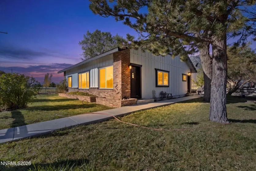 580 Highway 88, Gardnerville, Nevada 89460, 4 Bedrooms Bedrooms, ,3 BathroomsBathrooms,Residential,Residential,Highway 88,0,260013201