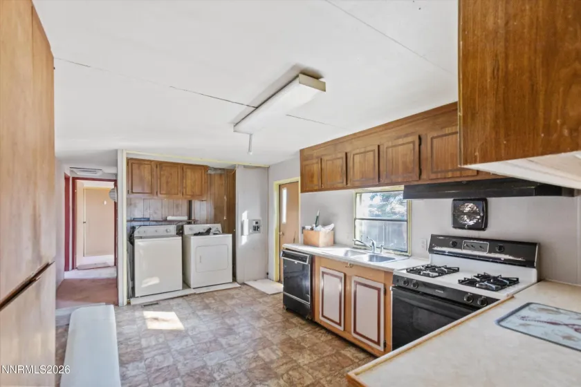 580 Highway 88, Gardnerville, Nevada 89460, 4 Bedrooms Bedrooms, ,3 BathroomsBathrooms,Residential,Residential,Highway 88,0,260013201