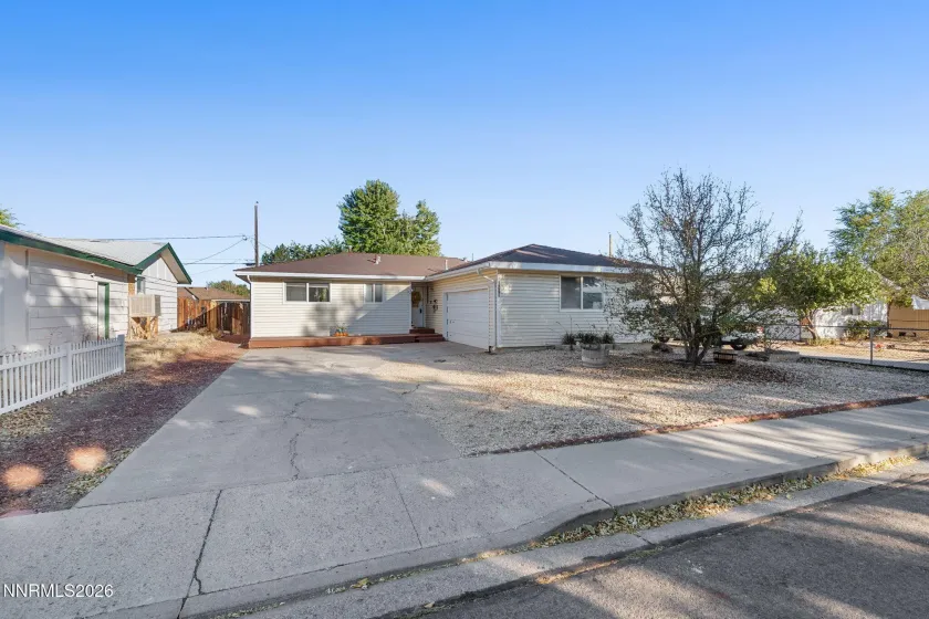 3280 Probasco, Sparks, Nevada 89431, 3 Bedrooms Bedrooms, ,2 BathroomsBathrooms,Residential,Residential,Probasco,0,260013202