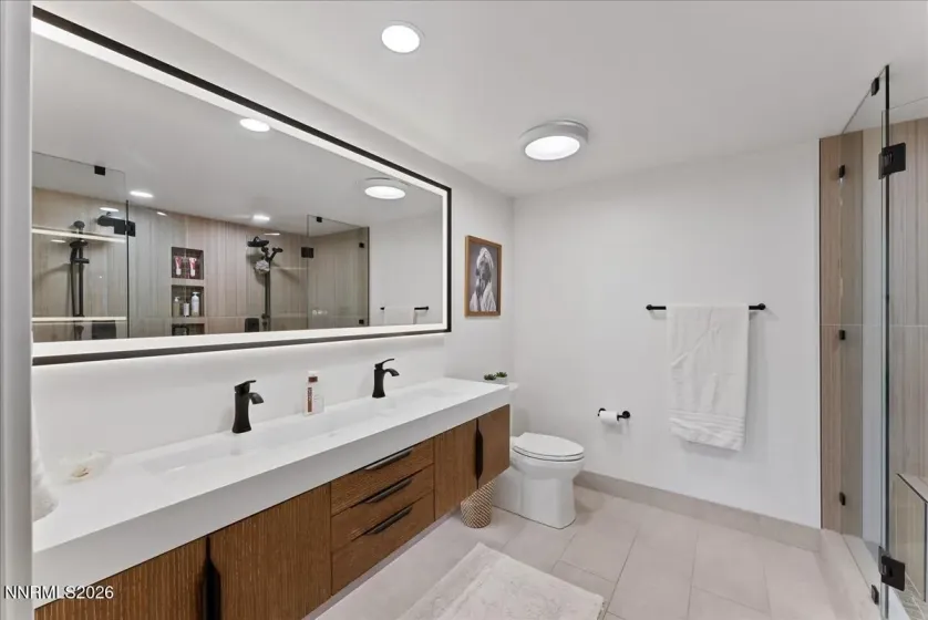 940 Manor, Reno, Nevada 89509, 5 Bedrooms Bedrooms, ,4 BathroomsBathrooms,Residential,Residential,Manor,0,260013203