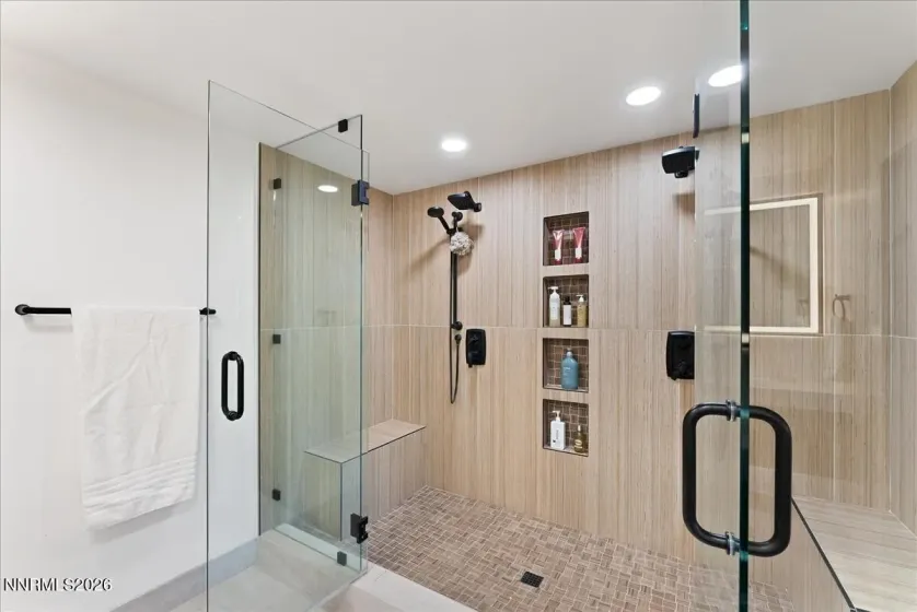 940 Manor, Reno, Nevada 89509, 5 Bedrooms Bedrooms, ,4 BathroomsBathrooms,Residential,Residential,Manor,0,260013203