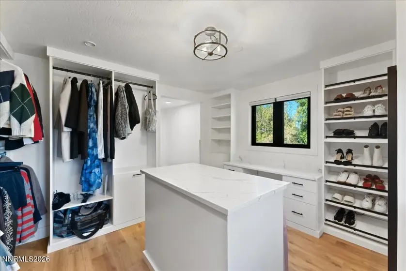 940 Manor, Reno, Nevada 89509, 5 Bedrooms Bedrooms, ,4 BathroomsBathrooms,Residential,Residential,Manor,0,260013203