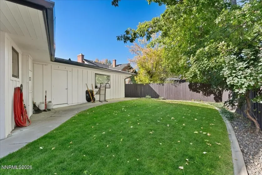 940 Manor, Reno, Nevada 89509, 5 Bedrooms Bedrooms, ,4 BathroomsBathrooms,Residential,Residential,Manor,0,260013203