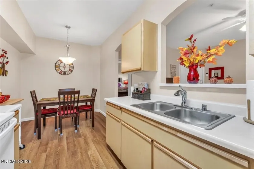 6850 Sharlands, Reno, Nevada 89523, 2 Bedrooms Bedrooms, ,2 BathroomsBathrooms,Residential,Residential,Sharlands,0,260013206