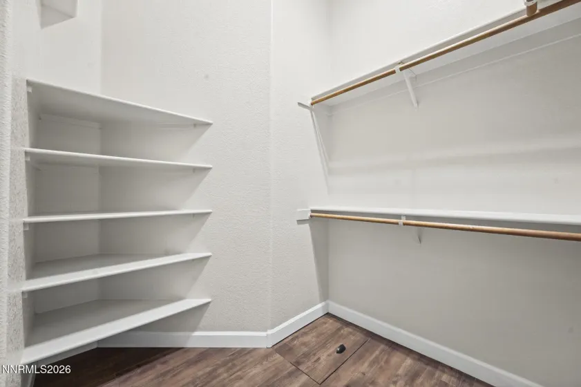 walk in closet