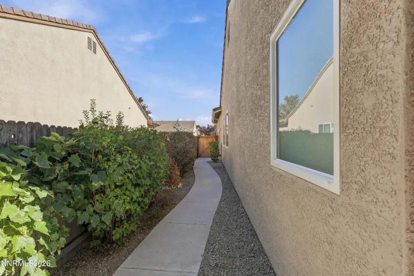 1652 Broadstone, Reno, Nevada 89521, 3 Bedrooms Bedrooms, ,3 BathroomsBathrooms,Residential,Residential,Broadstone,0,260013214