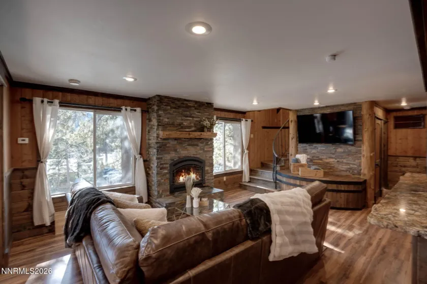 316 Quaking Aspen, Stateline, Nevada 89449, 5 Bedrooms Bedrooms, ,3 BathroomsBathrooms,Residential,Residential,Quaking Aspen,0,260013216