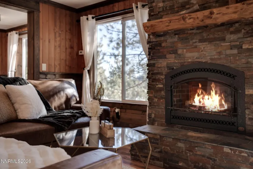 316 Quaking Aspen, Stateline, Nevada 89449, 5 Bedrooms Bedrooms, ,3 BathroomsBathrooms,Residential,Residential,Quaking Aspen,0,260013216