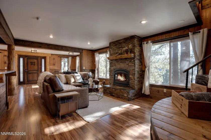 316 Quaking Aspen, Stateline, Nevada 89449, 5 Bedrooms Bedrooms, ,3 BathroomsBathrooms,Residential,Residential,Quaking Aspen,0,260013216