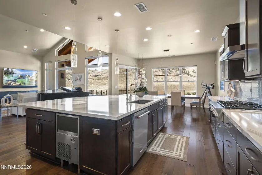 4856 Sierra Pine, Reno, Nevada 89519, 5 Bedrooms Bedrooms, ,5 BathroomsBathrooms,Residential,Residential,Sierra Pine,0,260013220