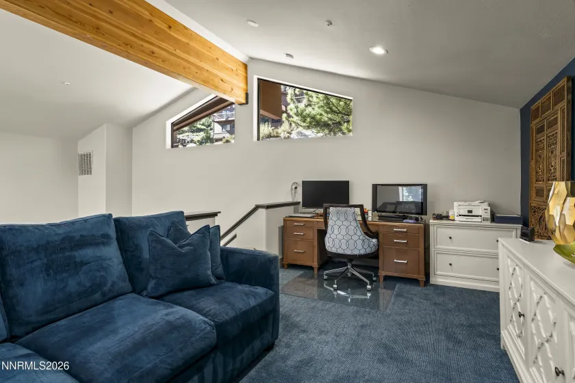 400 Fairview, Incline Village, Nevada 89451, 2 Bedrooms Bedrooms, ,3 BathroomsBathrooms,Residential,Residential,Fairview,0,260013221