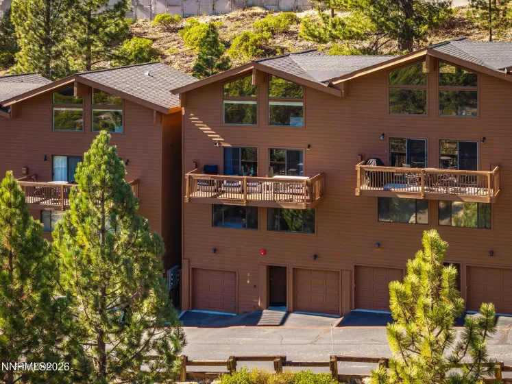 400 Fairview, Incline Village, Nevada 89451, 2 Bedrooms Bedrooms, ,3 BathroomsBathrooms,Residential,Residential,Fairview,0,260013221
