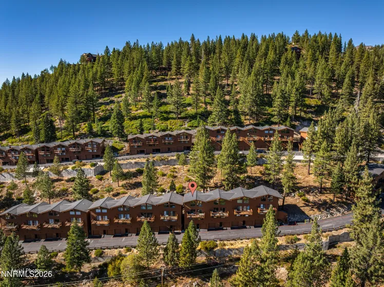 400 Fairview, Incline Village, Nevada 89451, 2 Bedrooms Bedrooms, ,3 BathroomsBathrooms,Residential,Residential,Fairview,0,260013221