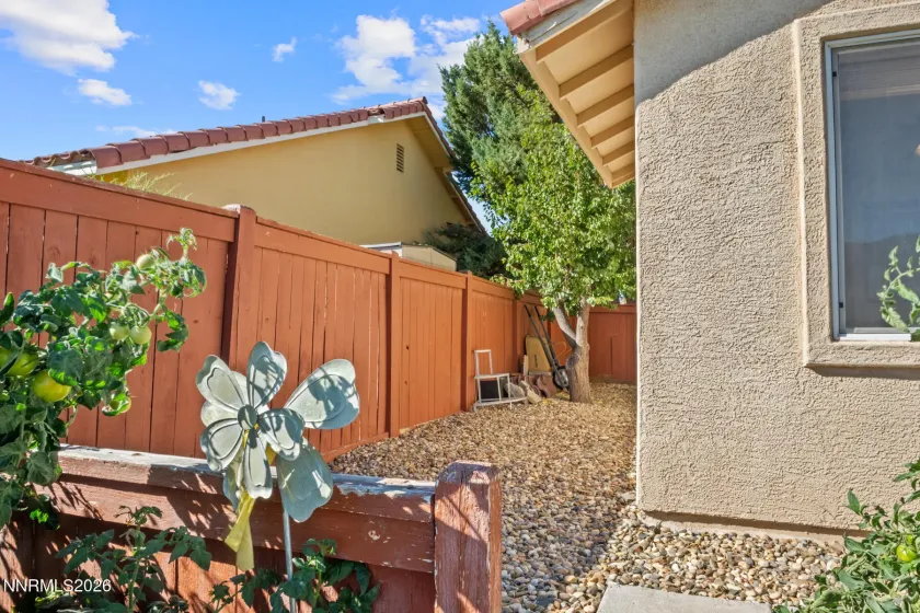 207 La Costa, Dayton, Nevada 89403, 3 Bedrooms Bedrooms, ,2 BathroomsBathrooms,Residential,Residential,La Costa,0,260013230