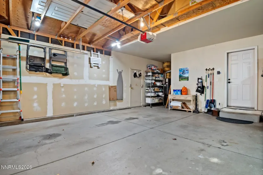 207 La Costa, Dayton, Nevada 89403, 3 Bedrooms Bedrooms, ,2 BathroomsBathrooms,Residential,Residential,La Costa,0,260013230