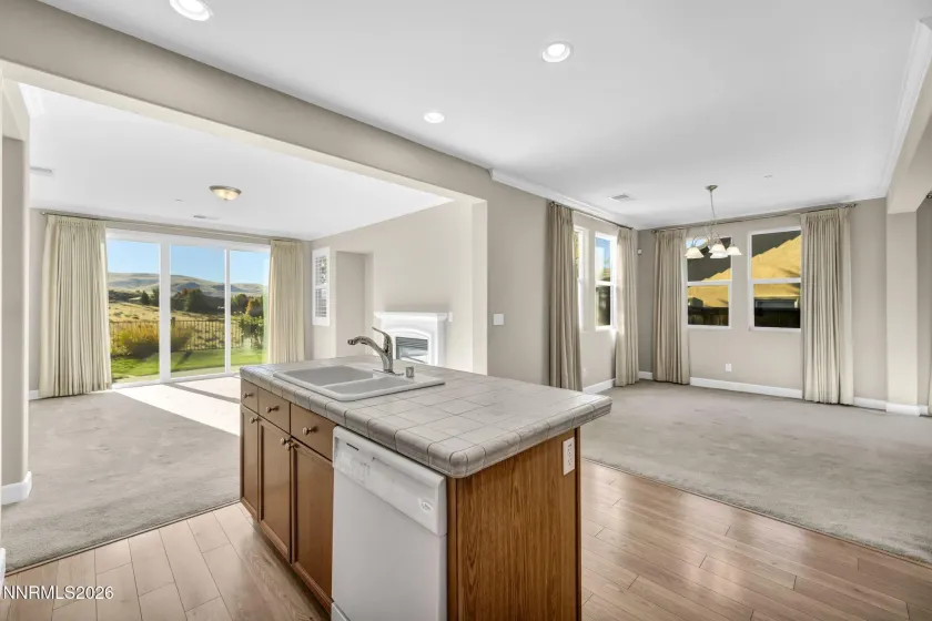 5290 Skystone, Sparks, Nevada 89436, 3 Bedrooms Bedrooms, ,2 BathroomsBathrooms,Residential,Residential,Skystone,0,260013231