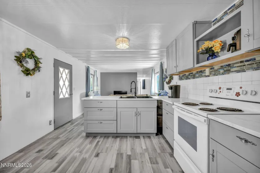 3765 Hummingbird, Reno, Nevada 89508, 2 Bedrooms Bedrooms, ,1 BathroomBathrooms,Residential,Residential,Hummingbird,0,260013233