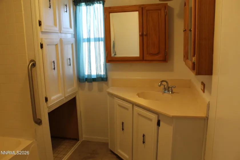 4230 Elm, Winnemucca, Nevada 89445, 2 Bedrooms Bedrooms, ,1 BathroomBathrooms,Residential,Residential,Elm,0,260013237