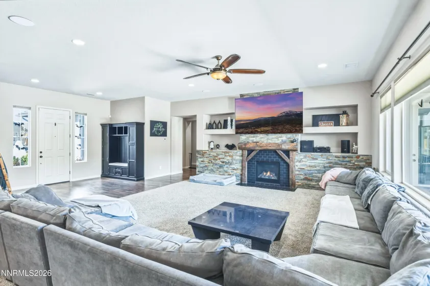 11720 Terra Linda, Sparks, Nevada 89441, 5 Bedrooms Bedrooms, ,3 BathroomsBathrooms,Residential,Residential,Terra Linda,0,260013239
