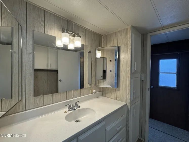 1237 Kingslane, Gardnerville, Nevada 89410, 2 Bedrooms Bedrooms, ,1 BathroomBathrooms,Residential,Residential,Kingslane,0,260013245