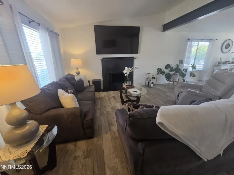 997 Spanish Springs, Sparks, Nevada 89434, 4 Bedrooms Bedrooms, ,2 BathroomsBathrooms,Residential,Residential,Spanish Springs,0,260013251
