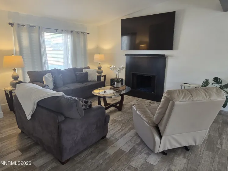 997 Spanish Springs, Sparks, Nevada 89434, 4 Bedrooms Bedrooms, ,2 BathroomsBathrooms,Residential,Residential,Spanish Springs,0,260013251
