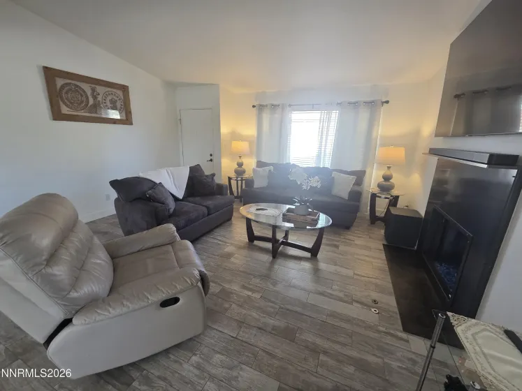 997 Spanish Springs, Sparks, Nevada 89434, 4 Bedrooms Bedrooms, ,2 BathroomsBathrooms,Residential,Residential,Spanish Springs,0,260013251