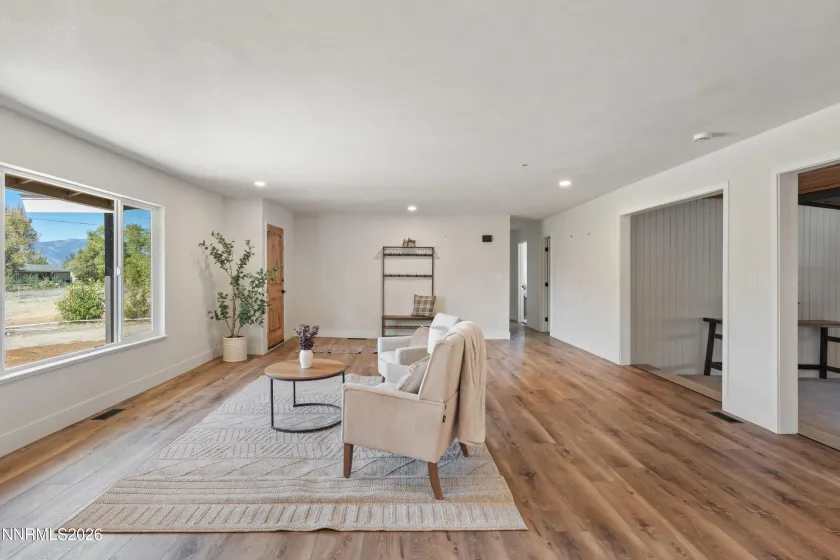 829 Lyell, Gardnerville, Nevada 89460, 4 Bedrooms Bedrooms, ,3 BathroomsBathrooms,Residential,Residential,Lyell,0,260013254