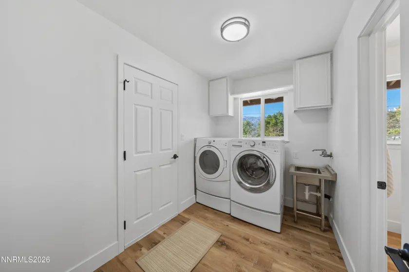 829 Lyell, Gardnerville, Nevada 89460, 4 Bedrooms Bedrooms, ,3 BathroomsBathrooms,Residential,Residential,Lyell,0,260013254