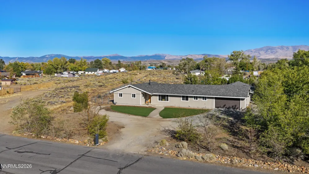 829 Lyell, Gardnerville, Nevada 89460, 4 Bedrooms Bedrooms, ,3 BathroomsBathrooms,Residential,Residential,Lyell,0,260013254