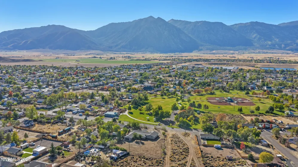 829 Lyell, Gardnerville, Nevada 89460, 4 Bedrooms Bedrooms, ,3 BathroomsBathrooms,Residential,Residential,Lyell,0,260013254