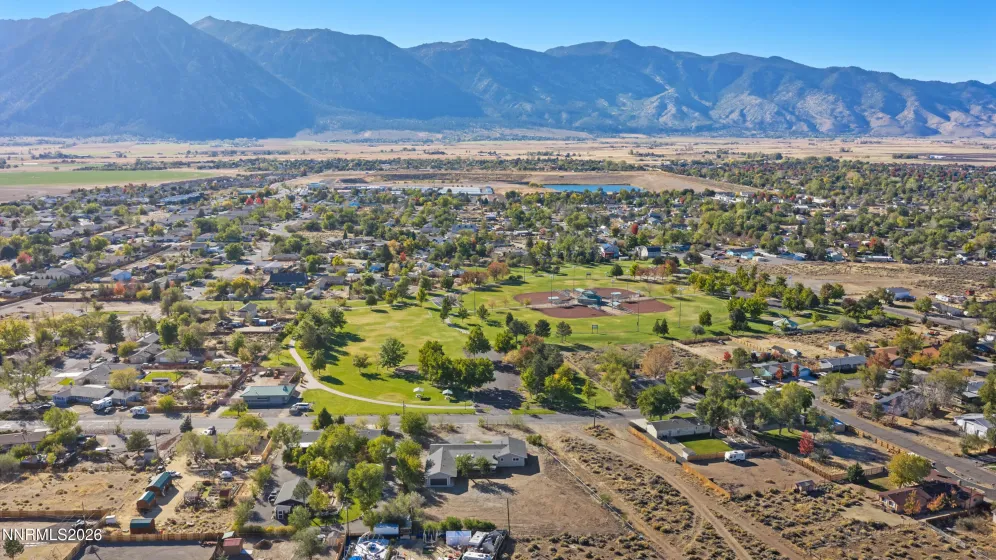 829 Lyell, Gardnerville, Nevada 89460, 4 Bedrooms Bedrooms, ,3 BathroomsBathrooms,Residential,Residential,Lyell,0,260013254