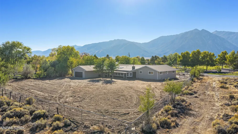 829 Lyell, Gardnerville, Nevada 89460, 4 Bedrooms Bedrooms, ,3 BathroomsBathrooms,Residential,Residential,Lyell,0,260013254