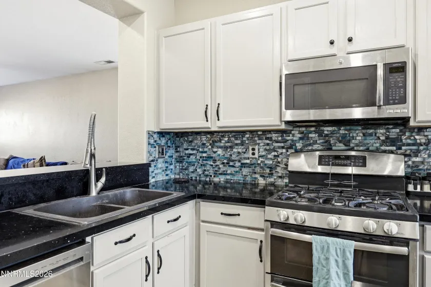 2058 Rawles, Fernley, Nevada 89408, 3 Bedrooms Bedrooms, ,2 BathroomsBathrooms,Residential,Residential,Rawles,0,260013275