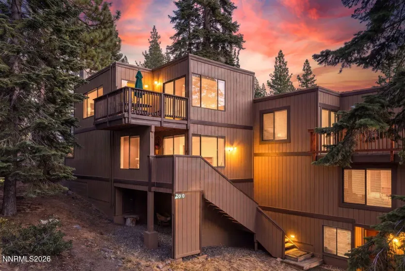 200 Clubhouse, Stateline, Nevada 89449, 2 Bedrooms Bedrooms, ,2 BathroomsBathrooms,Residential,Residential,Clubhouse,0,260013281