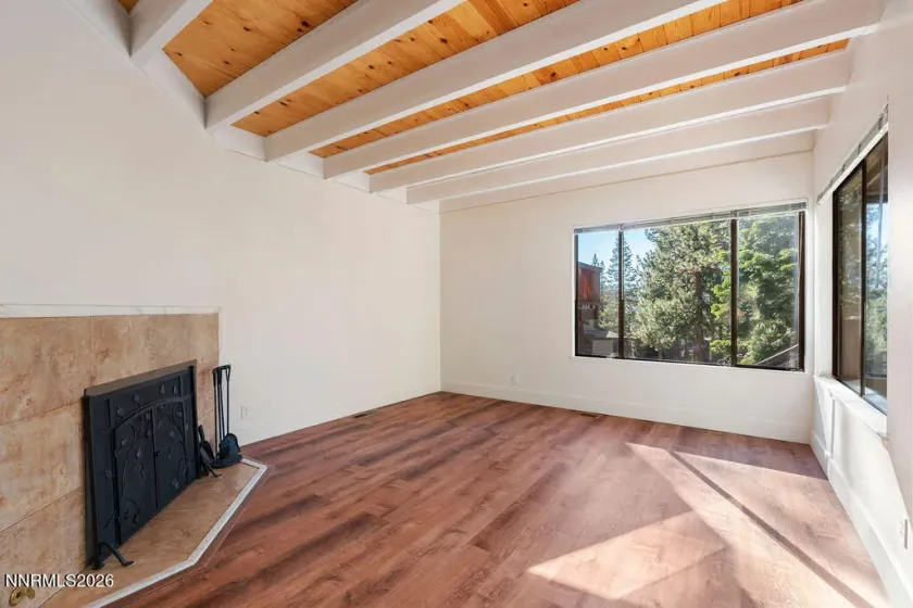 200 Clubhouse, Stateline, Nevada 89449, 2 Bedrooms Bedrooms, ,2 BathroomsBathrooms,Residential,Residential,Clubhouse,0,260013281