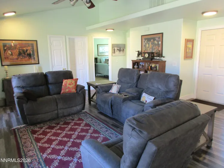 3604 Haystack, Carson City, Nevada 89705, 3 Bedrooms Bedrooms, ,2 BathroomsBathrooms,Residential,Residential,Haystack,0,260013282