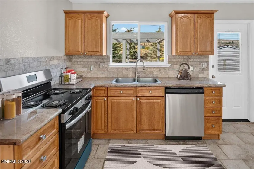 10605 Bighorn, Reno, Nevada 89508, 3 Bedrooms Bedrooms, ,2 BathroomsBathrooms,Residential,Residential,Bighorn,0,260013293