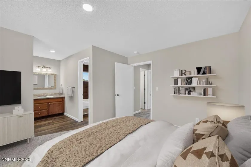 10605 Bighorn, Reno, Nevada 89508, 3 Bedrooms Bedrooms, ,2 BathroomsBathrooms,Residential,Residential,Bighorn,0,260013293