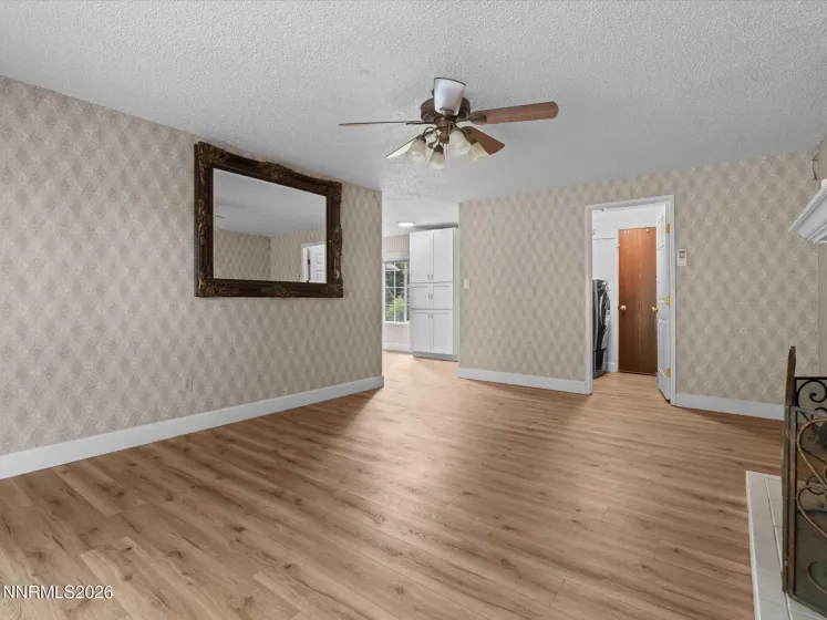 12590 Creek Crest, Reno, Nevada 89511, 3 Bedrooms Bedrooms, ,2 BathroomsBathrooms,Residential,Residential,Creek Crest,0,260013294