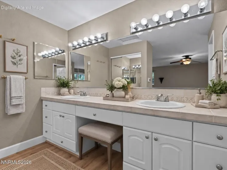12590 Creek Crest, Reno, Nevada 89511, 3 Bedrooms Bedrooms, ,2 BathroomsBathrooms,Residential,Residential,Creek Crest,0,260013294