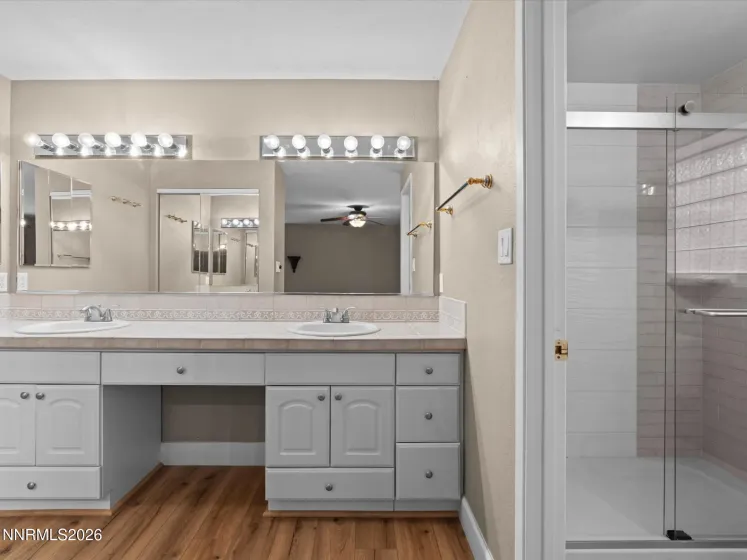 12590 Creek Crest, Reno, Nevada 89511, 3 Bedrooms Bedrooms, ,2 BathroomsBathrooms,Residential,Residential,Creek Crest,0,260013294
